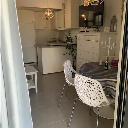 Apartment La Luna, Przy Basenie, Wi-fi, Renowacja 2021! *
