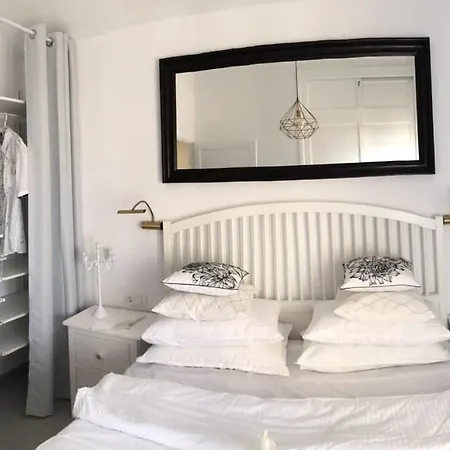 Apartment La Luna, Przy Basenie, Wi-fi, Renowacja 2021! *